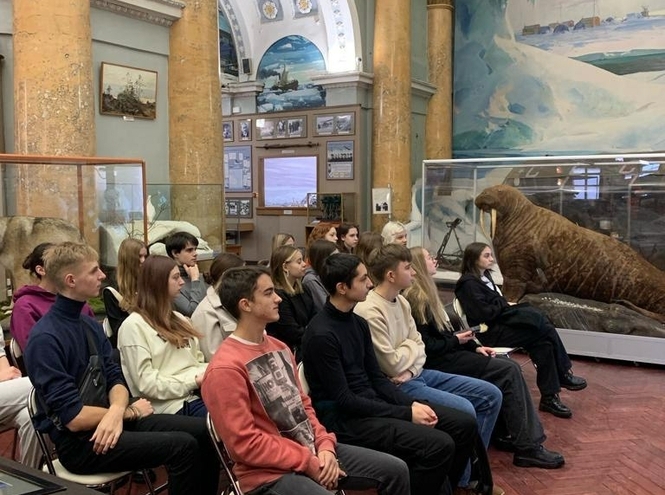 Студенты СПбКТ посетили музей Арктики и Антарктики