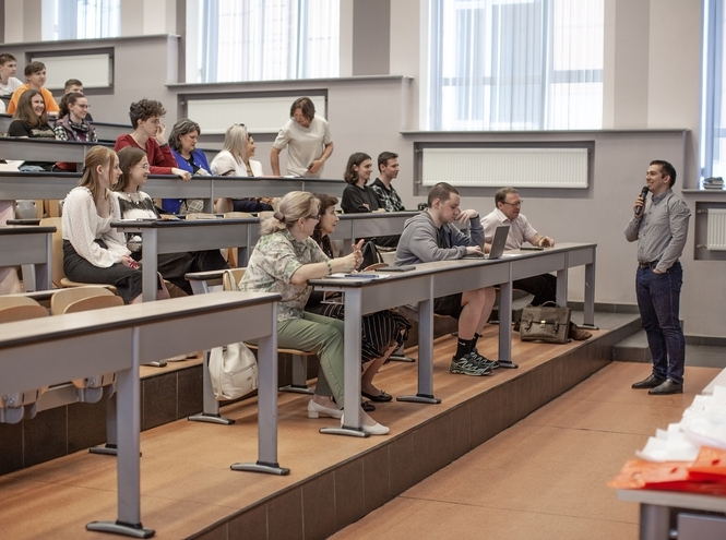 В СПбГУТ выпустили слушателей подготовительных курсов 2023/2024 учебного года