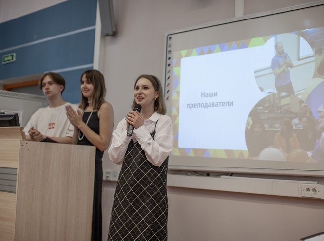 В СПбГУТ выпустили слушателей подготовительных курсов 2023/2024 учебного года
