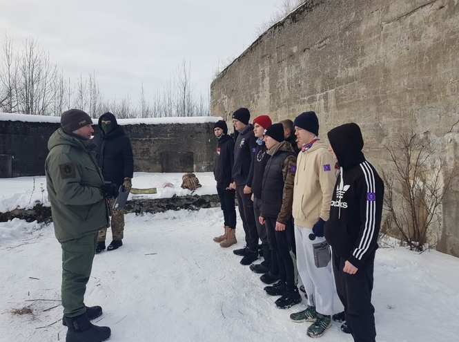 «Кренкелевцы» в десятке сильнейших команд города