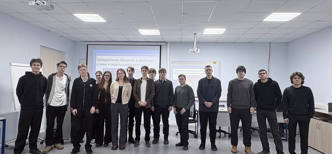 В СПбГУТ дали «ИТ-старт» петербургским школьникам