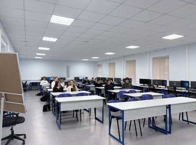 В СПбГУТ дали «ИТ-старт» петербургским школьникам