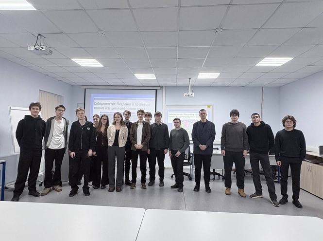 В СПбГУТ дали «ИТ-старт» петербургским школьникам