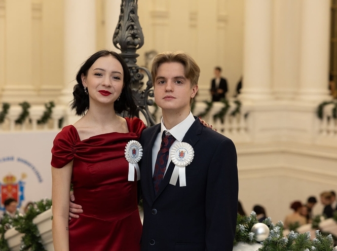 Студенты СПбГУТ — участники губернаторского новогоднего бала