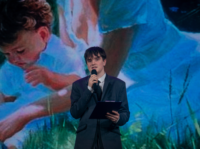 В колледже университета отметили 8 марта